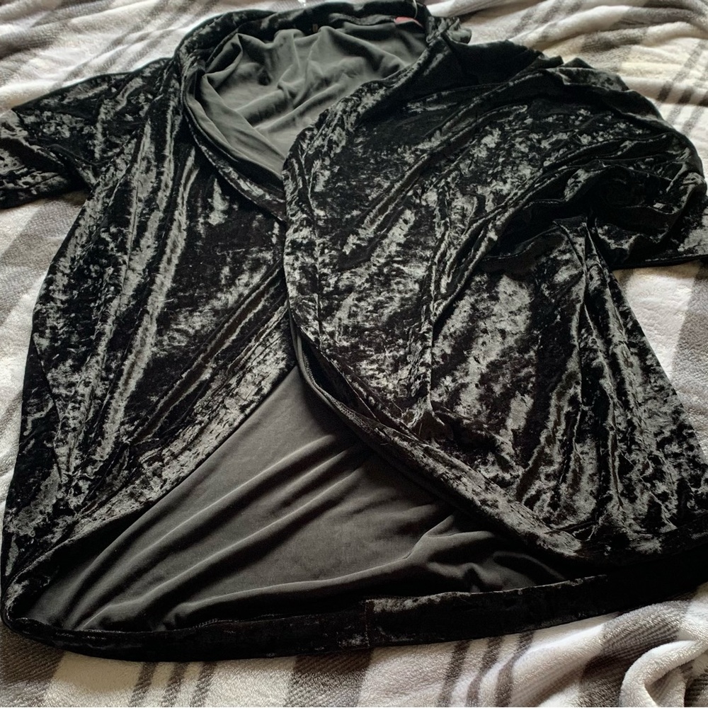 3x shrug / cardigan black velvet